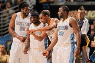 贝拉达：曼联的引援部门正在全力以赴地工作；新援适应得不错（贝拉达：曼联引援团队全速推进工作，新援融入情况良好）