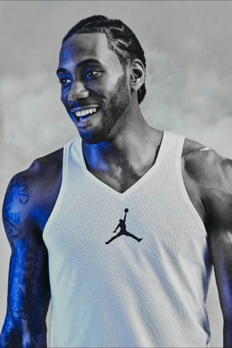 英超-攻击线哑火达洛特破门 曼联1-1西汉姆近5轮仅1胜（英超：曼联锋线低迷达洛特破门 1-1战平西汉姆 近5轮仅一胜）