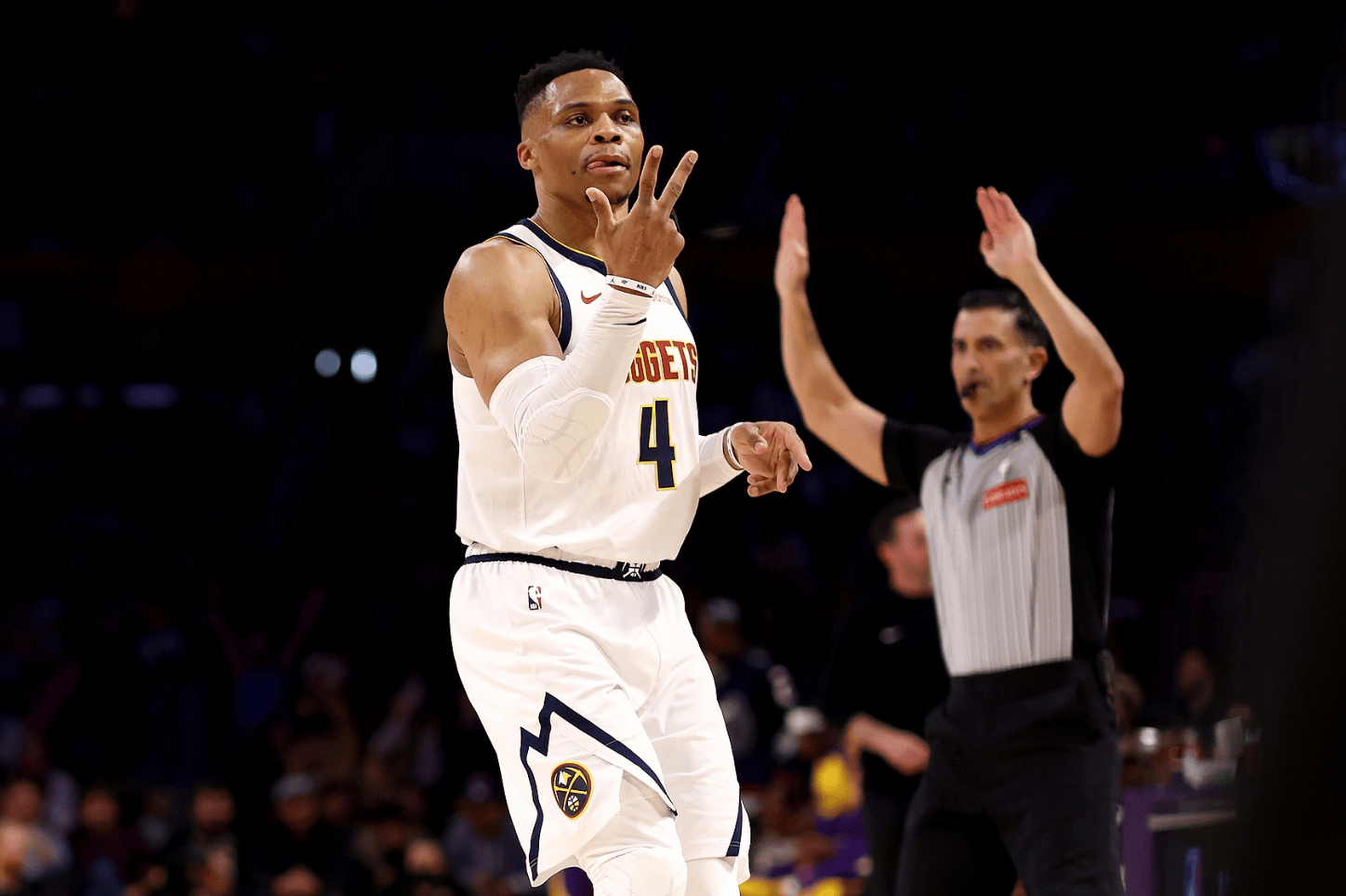 马竞3-2逆转埃因霍温，瑟洛特传射建功，阿尔瓦雷斯破门（瑟洛特传射立功，阿尔瓦雷斯破门，马竞3-2逆转PSV）