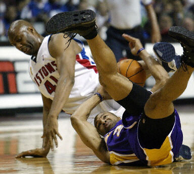 里程碑，36岁中场池忠国已为国安出战200场（36岁池忠国达成里程碑：代表国安出战第200场）