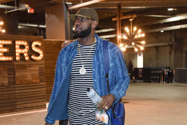 巴萨有意？德天空：努萨没解约条款，莱比锡冬窗不打算卖他（巴萨看上努萨？德天空：无解约条款，莱比锡冬窗无意放人）