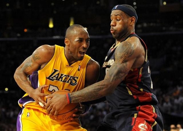 记者：国米不可能在冬窗签阿德耶米，他们满意现有的4名前锋（记者称：国际米兰冬窗不会引进阿德耶米，已对队内四名前锋配置感到满意）