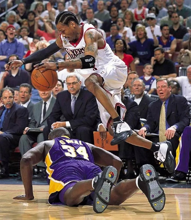 独特领导力，彰显球队灵魂（非凡领袖气质，铸就球队之魂）