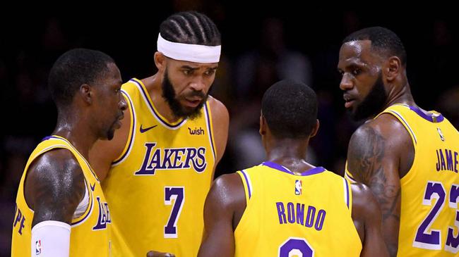 英超前瞻：曼城各项赛事遭遇两连败，利兹联客场表现挣扎（英超前瞻：曼城各战线遭两连败陷低潮，利兹联客场持续低迷）