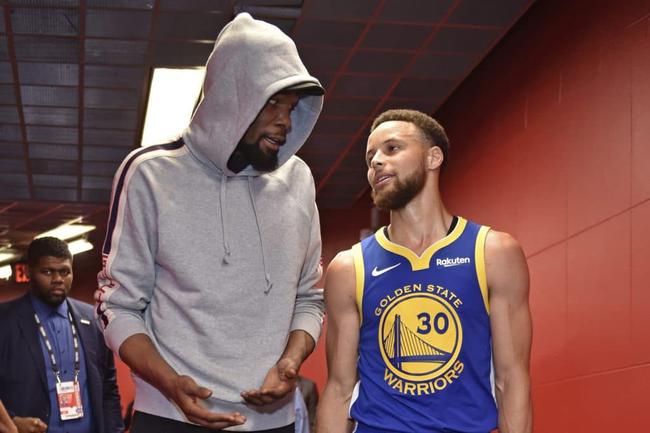 米体：米兰对迈尼昂的年薪报价提高至500万欧，尤文正在关注（米体：米兰为迈尼昂开出500万欧年薪新报价，尤文密切关注）