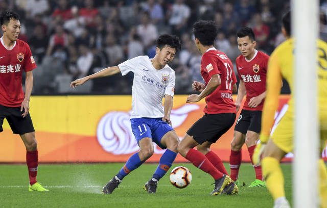 英超球员专访：萨拉赫谈赛季目标,（英超人物对话：萨拉赫畅谈赛季目标）