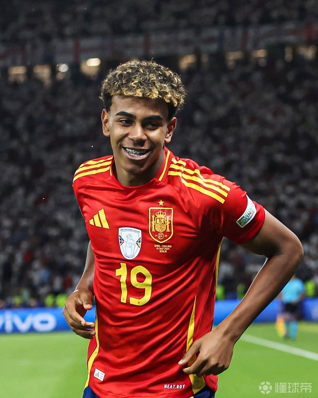 英超第14轮： 范戴克失误致丢球维尔茨造乌龙 利物浦1-1桑德兰（英超第14轮：范戴克失误送礼，维尔茨逼出乌龙，利物浦1-1战平桑德兰）