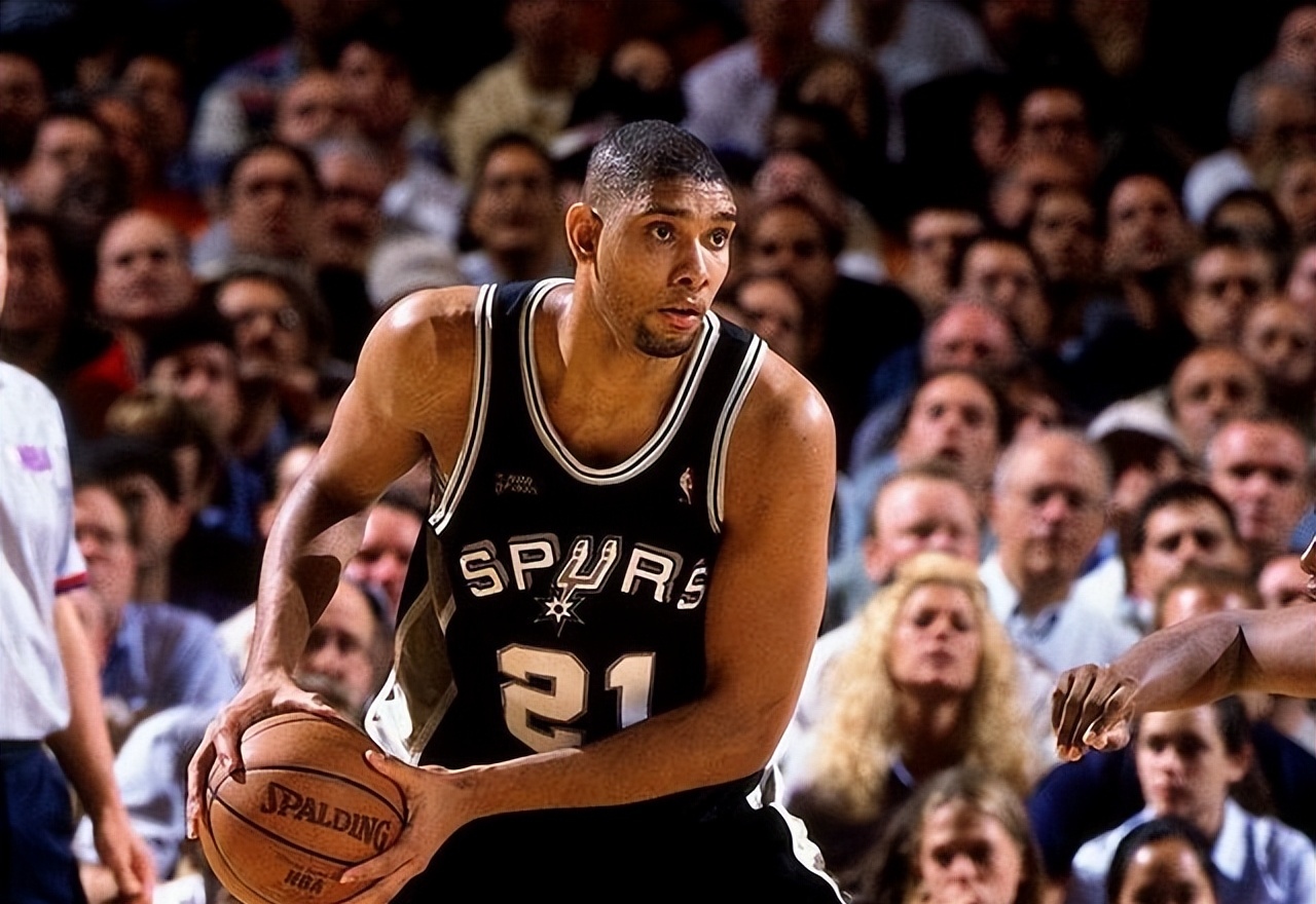 长传、过人成功率100%，卡尔当选柏林联合vs拜仁全场最佳（长传过人双100%，卡尔荣膺柏林联合战拜仁全场最佳）