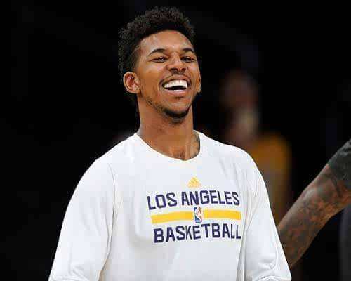 吴曦：不理解大家说我是躲球哥，可能因为当时放大了一些事情（吴曦回应“躲球哥”称呼：不理解，或因当时个别事件被过度放大）